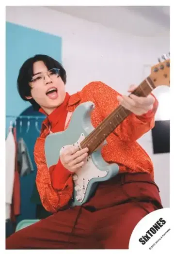 SixTONES 공명/FASHION 마츠무라 호쿠토 공식 사진 *1장