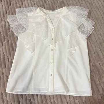 프로포션 레이스 블라우스