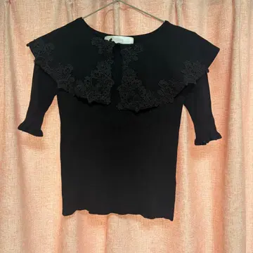tocco closet 레이스 장식 케이프 라이크 리브 니트 풀오버 블랙