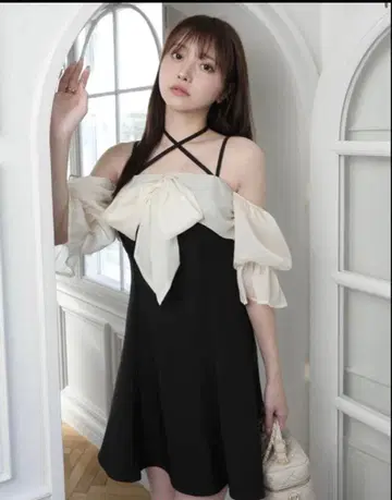 립 서비스 리본 포함 플레어 원피스 S 사이즈