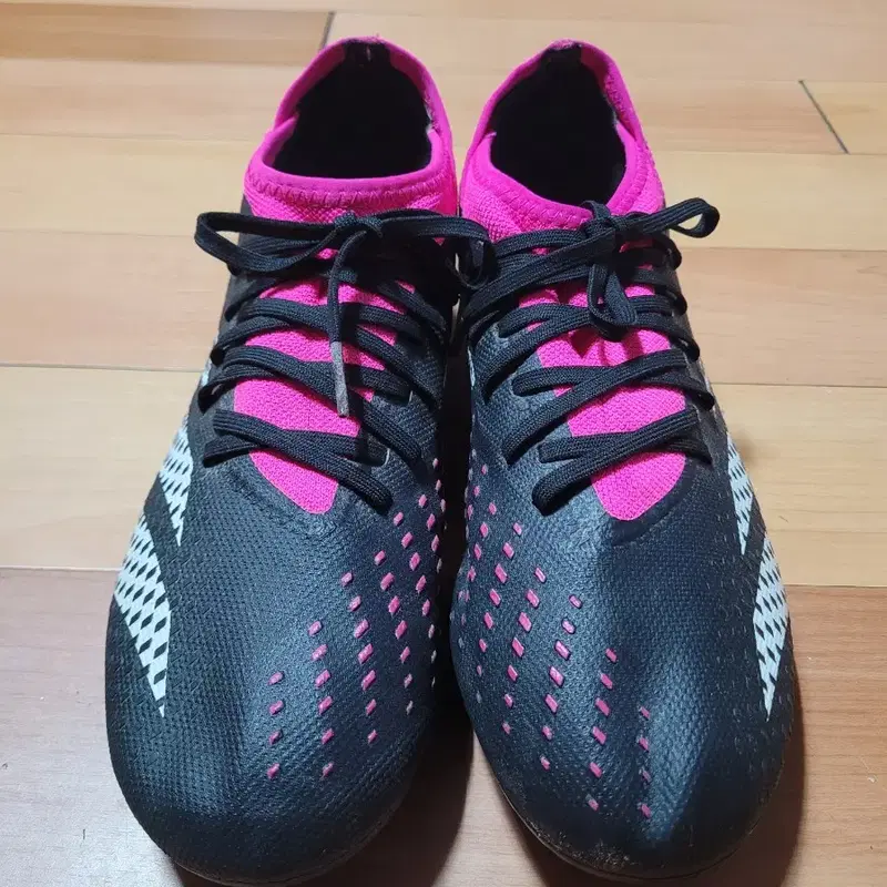 아디다스 프레데터 애큐러시3 FG 축구화(265mm)