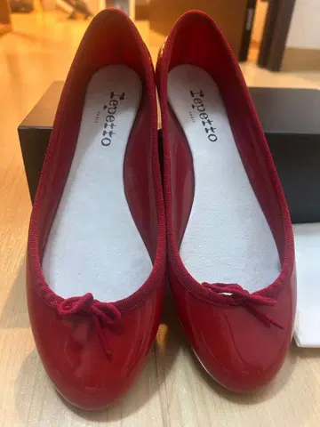 가장 빠른 분부터! 첫 가격 인하! Repetto 슈즈 레드 레인 슈즈