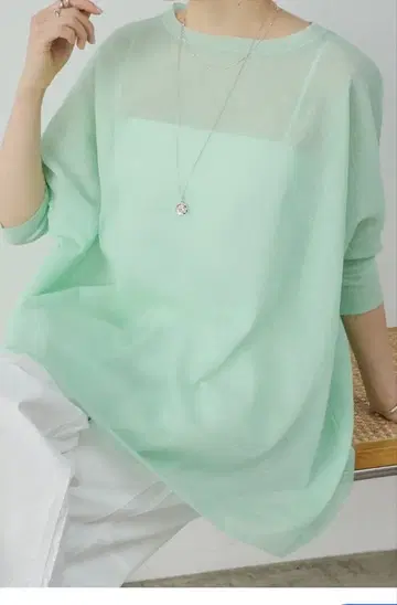 BEARDSLEY 18700엔 시어 니트 판초 풀오버
