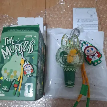 팝마트 THE MONSTERS x FIFA 루미나 펜던트
