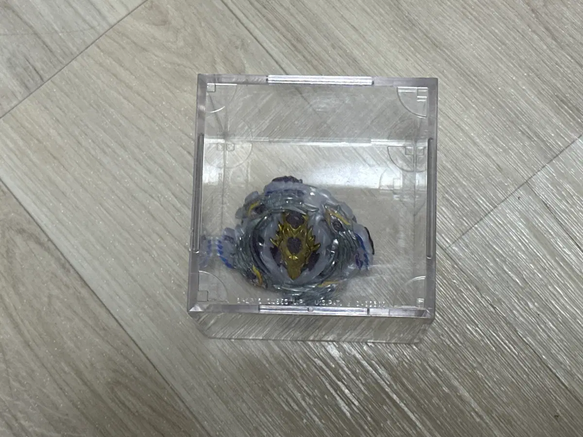 베이블레이드 버스트 블러디 롱기누스 팝니다
