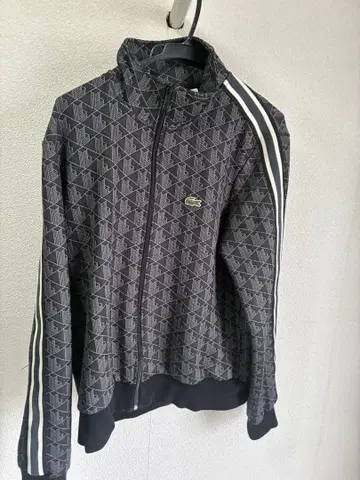 LACOSTE 모노그램 패턴 트랙 자켓 저지