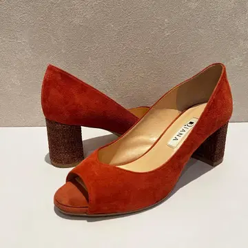 [새상품급] DIANA 스웨이드 오픈토 펌프스 테라코타 22.5cm