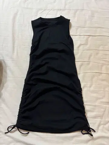 ZARA 슬리브리스 미니 원피스 블랙 L