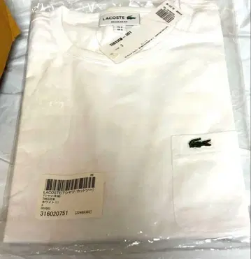 LACOSTE 라코스테 포켓 T셔츠 화이트