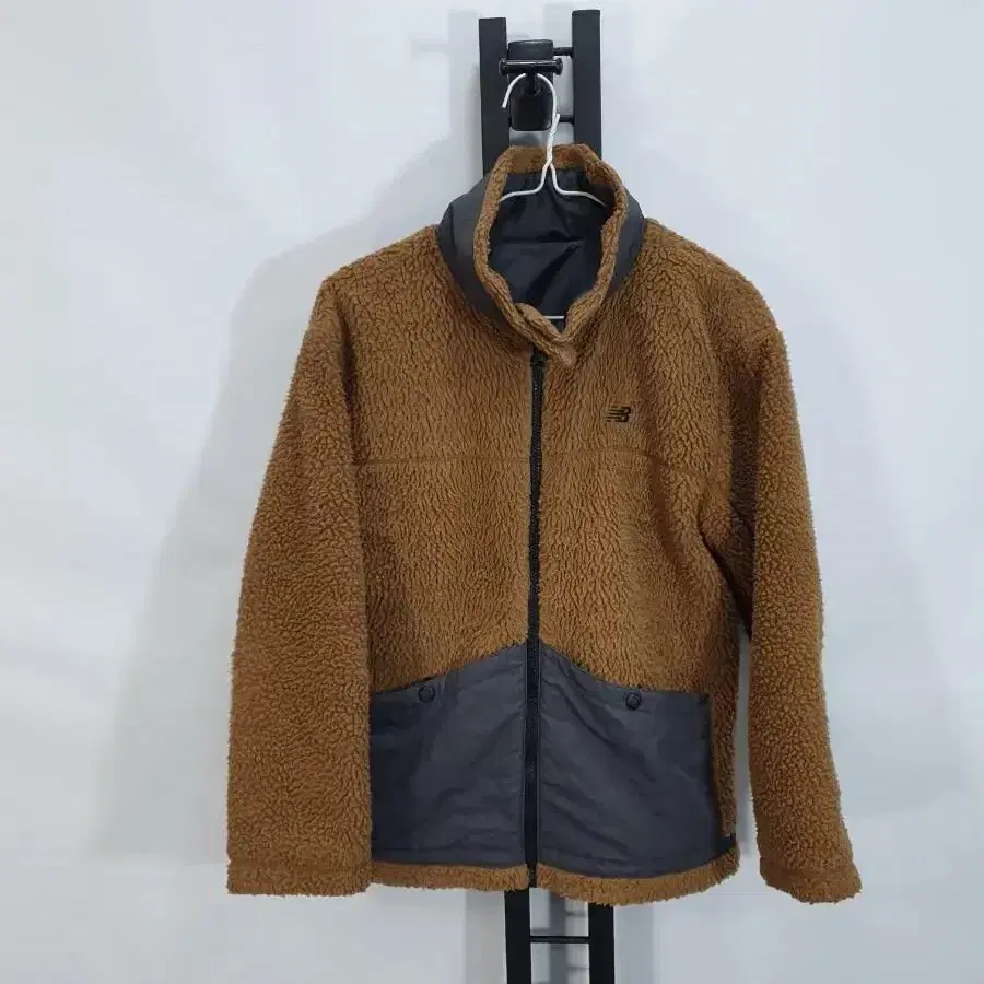 뉴발란스 키즈 바람막이 양털 후리스 양면 점퍼 브라운 155