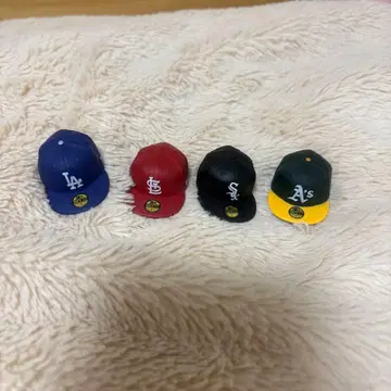 MLB 미니어처 캡 4개 세트