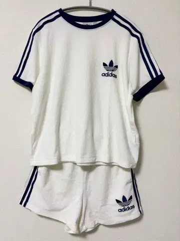 새상품급 adidas 아디다스 셋업 티셔츠+팬츠