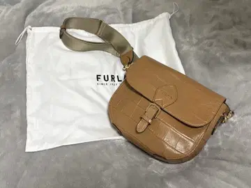 FURLA 악어 엠보싱 숄더백