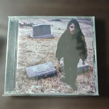 Crystal castles CD