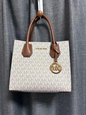 Michael Kors 핸드백 MK 로고