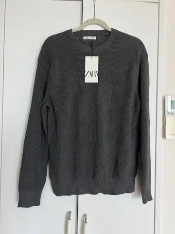 미사용 새상품 ZARA 크루넥 리브 니트 스웨터 그레이 M