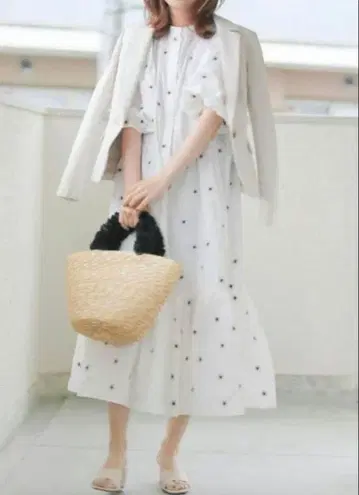 [ 완판템 ] ZARA 자라 꽃무늬 자수 롱 원피스 M 이하라 아오이 아다치 리카