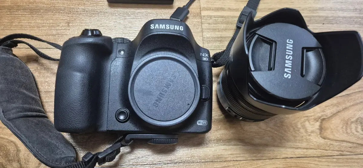 삼성 NX30 + 18-55mm 번들 풀세트 판매합니다