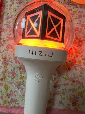 NiziU 공식 응원봉 본체