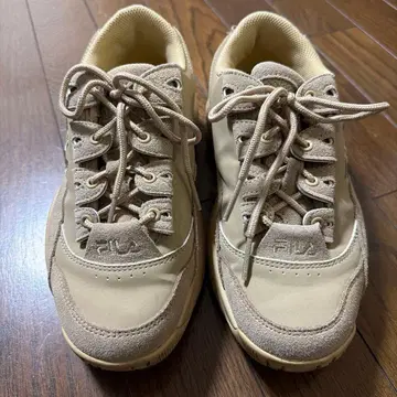 FILA beams 스니커즈 25cm