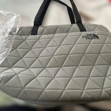 THE NORTH FACE 지오페이스 토트 NM32352