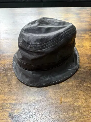 Paul Smith 가죽 버킷햇 L 사이즈