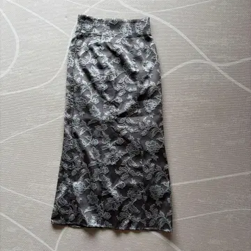 SNIDEL 꽃무늬 자카드 롱 스커트