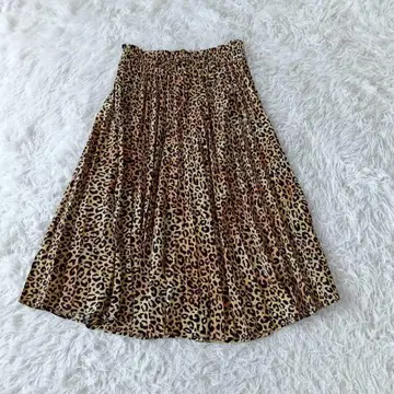에이치앤엠 H&M 레오파드 플리츠 스커트 화려한 무늬 올 패턴