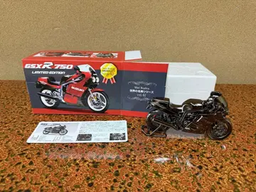 스즈키 GSX-R750 Vol.42 레드바론