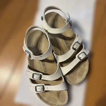 BIRKENSTOCK 샌들 화이트 38