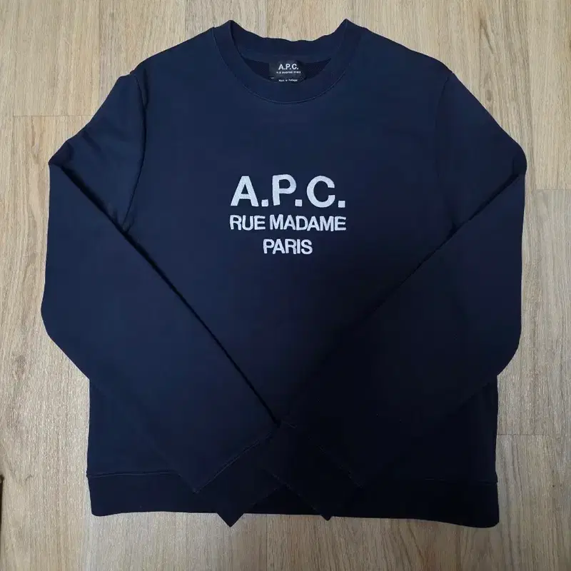 APC 맨투맨 판매합니다. A.P.C 아페쎄