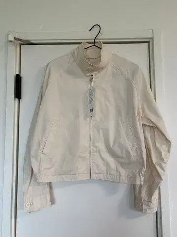 새상품 UNIQLO U 코튼 블렌드 숏 블루종 아이보리