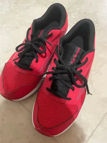 MIZUNO 러닝화 레드 블랙