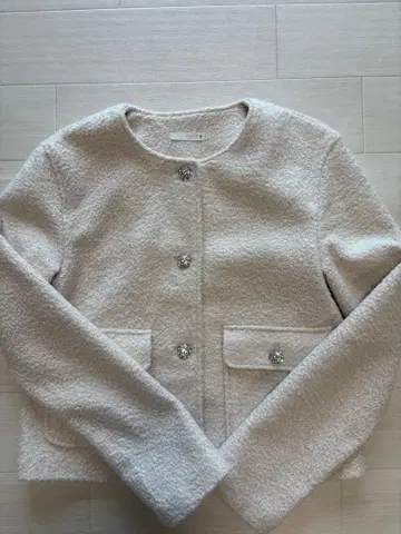 ZARA 노카라 자켓 비쥬 버튼 화이트 S