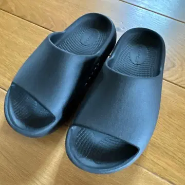 OOFOS OOriginal 샌들 블랙