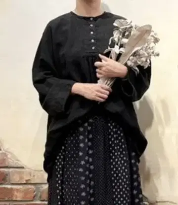 네스트로브 린넨 프릴 튜닉