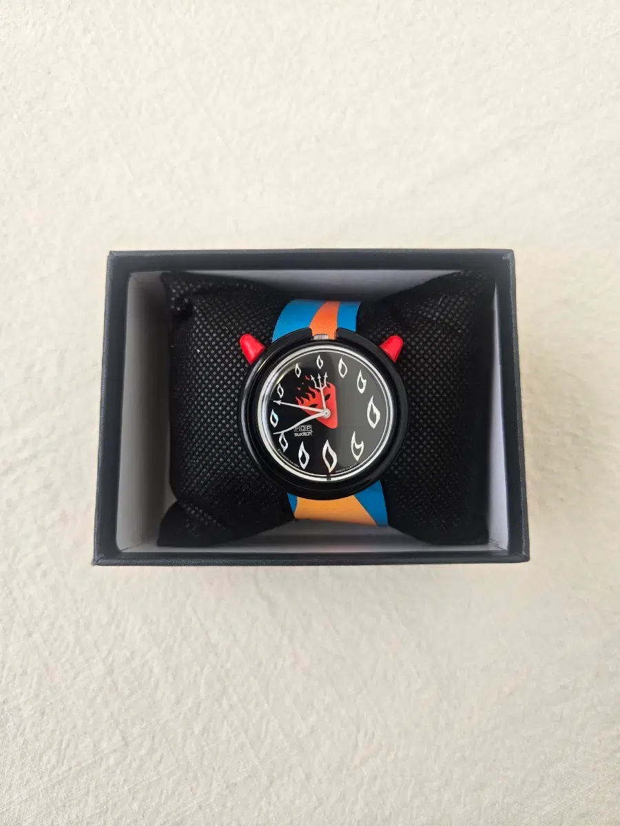 1994 swatch pop "hot stuff" 스와치