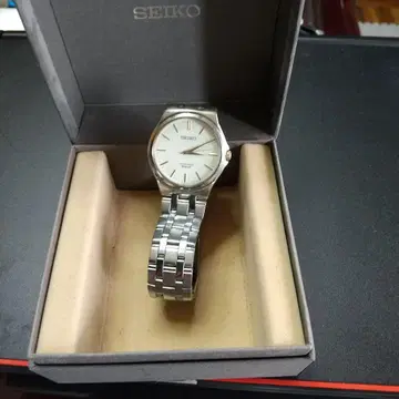 SEIKO 쿼츠 손목시계 본체