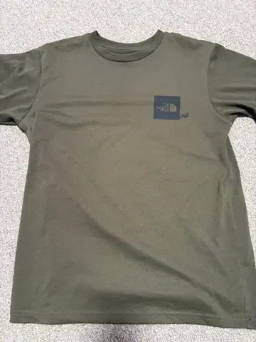 THE NORTH FACE 티셔츠 카키 로고 프린트