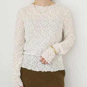 [새상품급] 이에나 리프 레이스 보틀넥 풀오버 내추럴