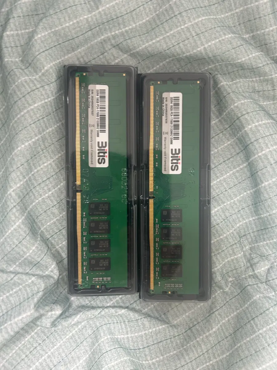 Ddr4 램 16기가 판매합니다(새상품)
