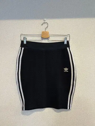adidas 타이트 스커트 미니 블랙