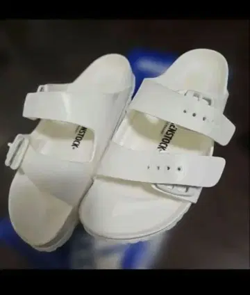 BIRKENSTOCK 샌들 화이트 36 230