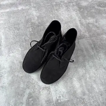 soph Clarks 블랙 스웨이드 처카 부츠