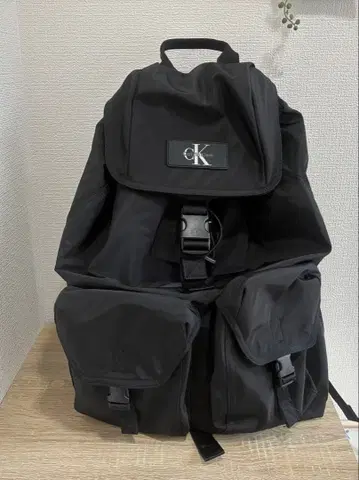 [레어템] Calvin Klein Jeans 백팩 정국 사용