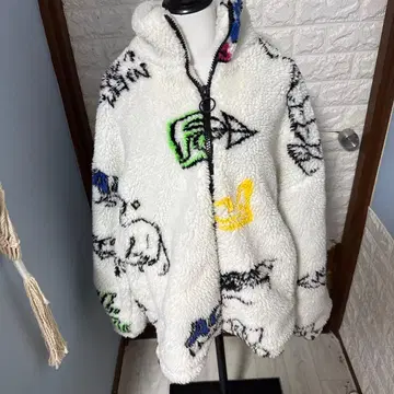 ZARA 보아 플리스 자켓 올 패턴 화이트