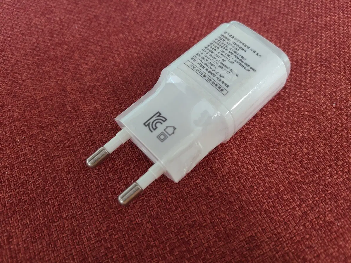 충전기, LG 번들 휴대폰, USB 기기 충전기 판매 합니다. 일반 충전