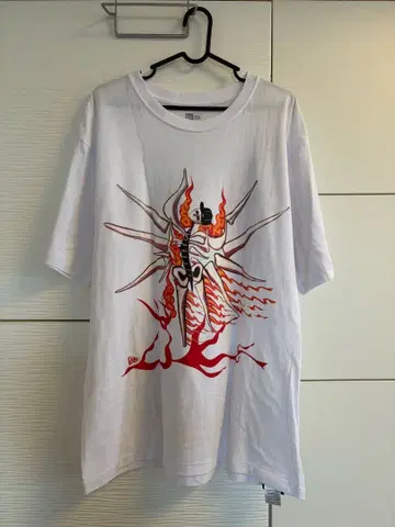NEW ERA 오카모토 타로 콜라보 T셔츠 화이트