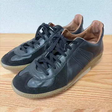REPRODUCTION OF FOUND 41 black 1700L