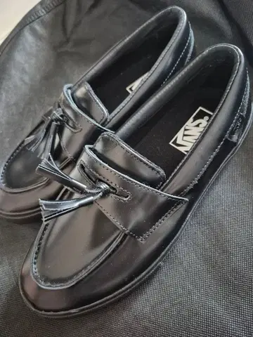 [ 새상품 ] VANS 태슬 로퍼 블랙